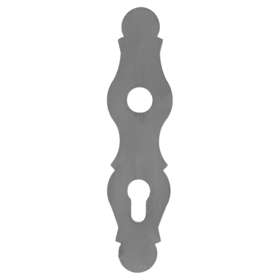 štít s otvormi 210x52x3mm, rozteč 72mm, otvor na kľučku ø20 mm